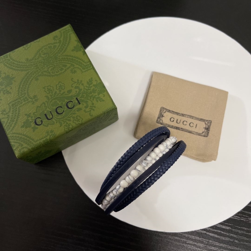 G*u*i bracelets
